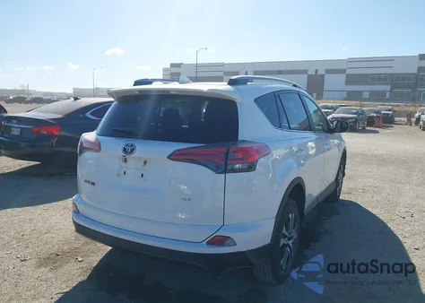 2017 Toyota Rav4 Le z USA, uszkodzony, nr VIN 2T3ZFREV8HW397575